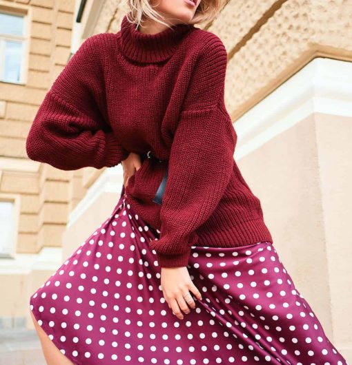 conceptual-shot-of-stylish-blond-girl-in-knitted-s-8FFT66K.jpg